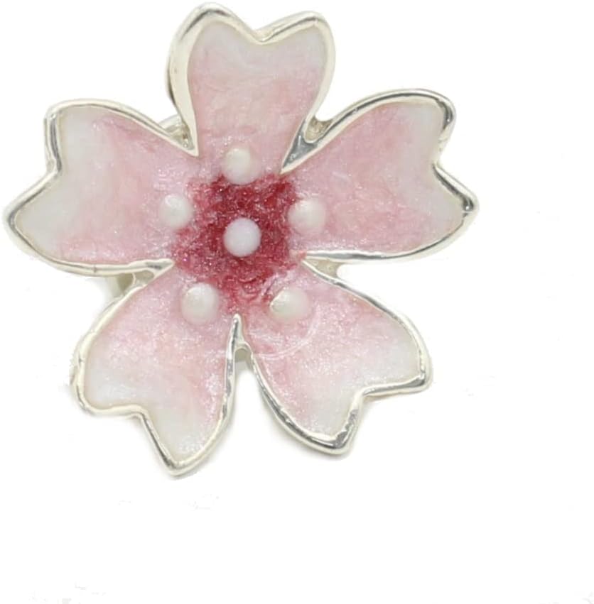 鈴木佳世さんの人形型置物 りんご 群馬県前橋市でアート巡り！感性を